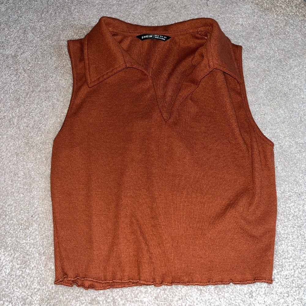 collard cropped tank top